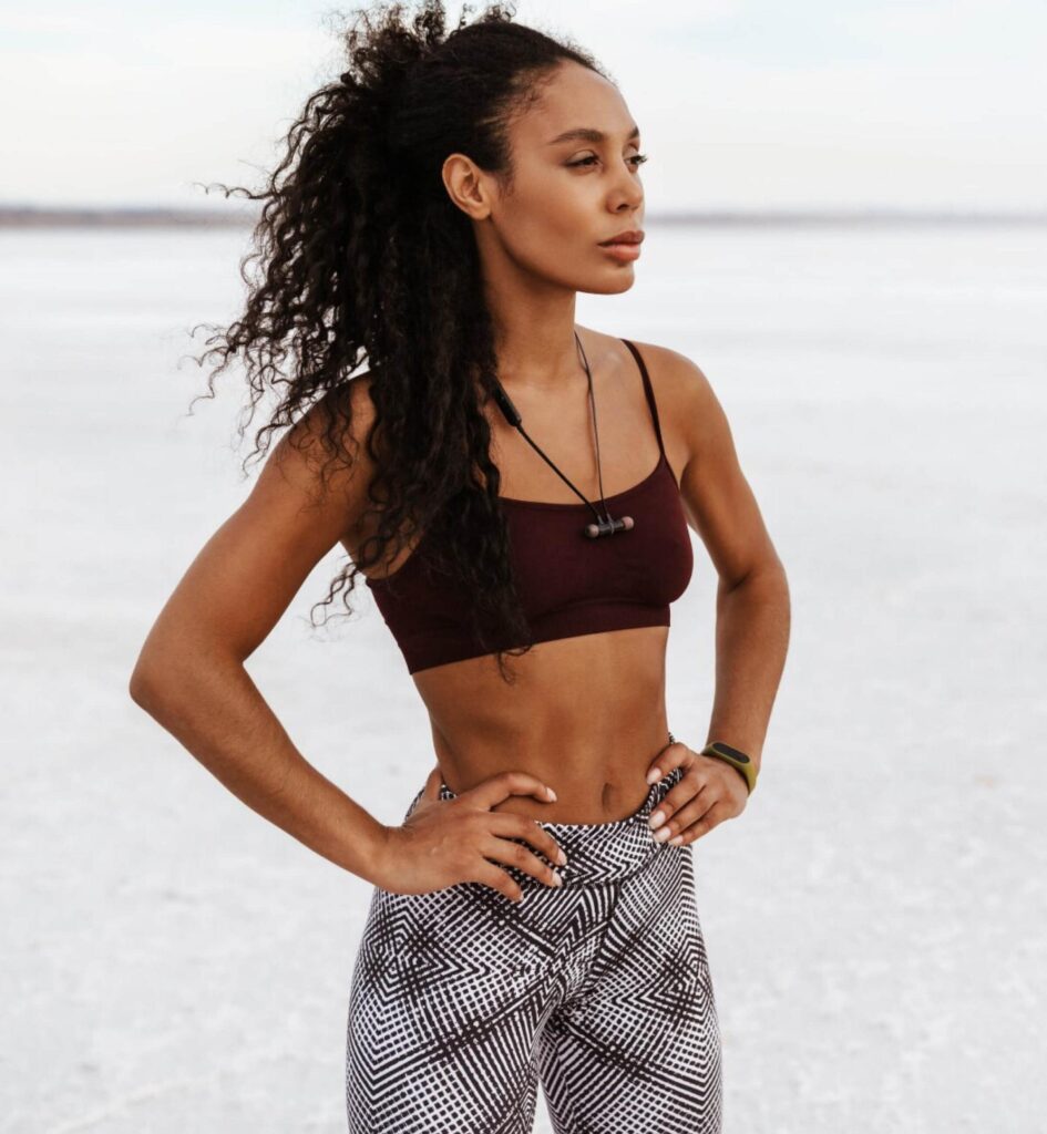 1775608963_01 Atlanta Body Contouring model by the ocean